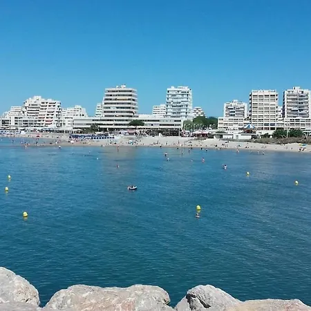Apartment T3 - 200 M - Dernier Etage Vue Et Camargue